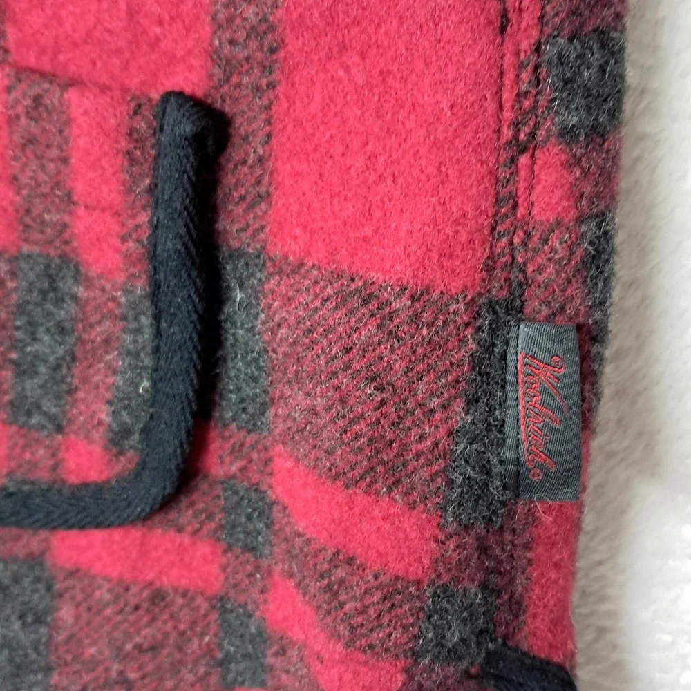 Vintage Woolrich Vest Women's Medium Red Black‎ Wool Buffalo Plaid Zip Up Cabin
